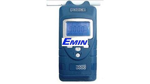 Đánh giá kỹ thuật máy đo nồng độ cồn M&MPRO ATAMT8600